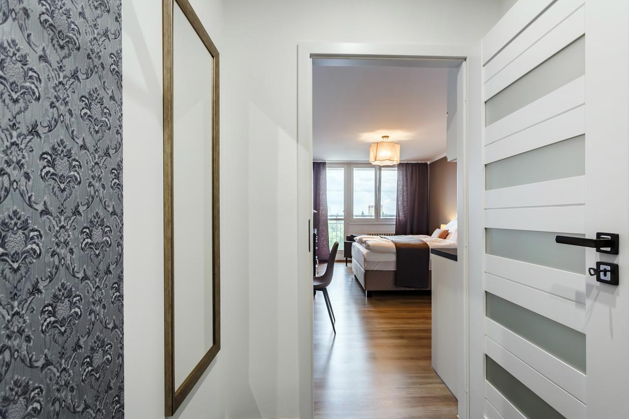 Golden Apartments Ostrava Luaran gambar